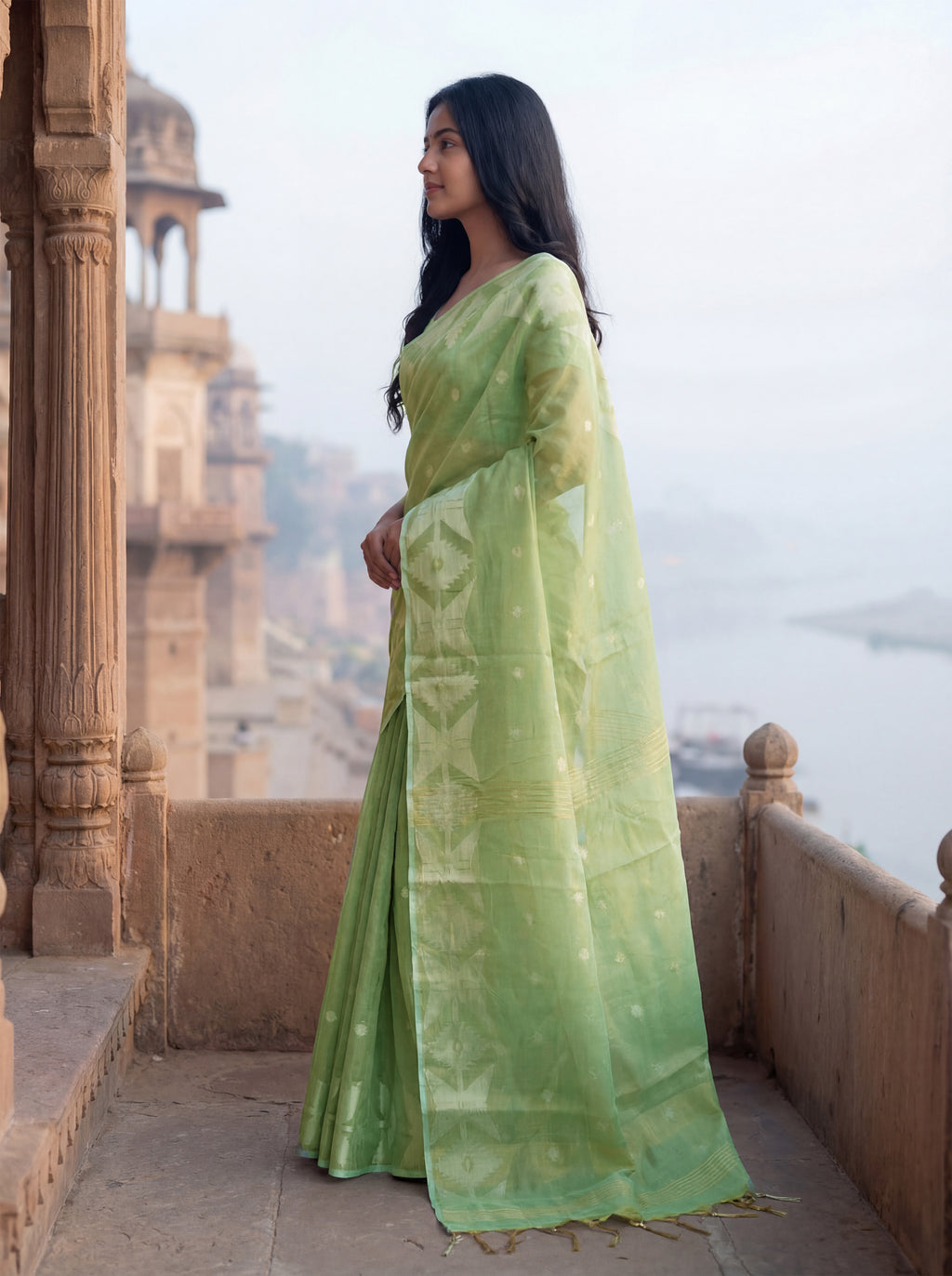 Green Tissue Ikkat Handloom Woven Saree
